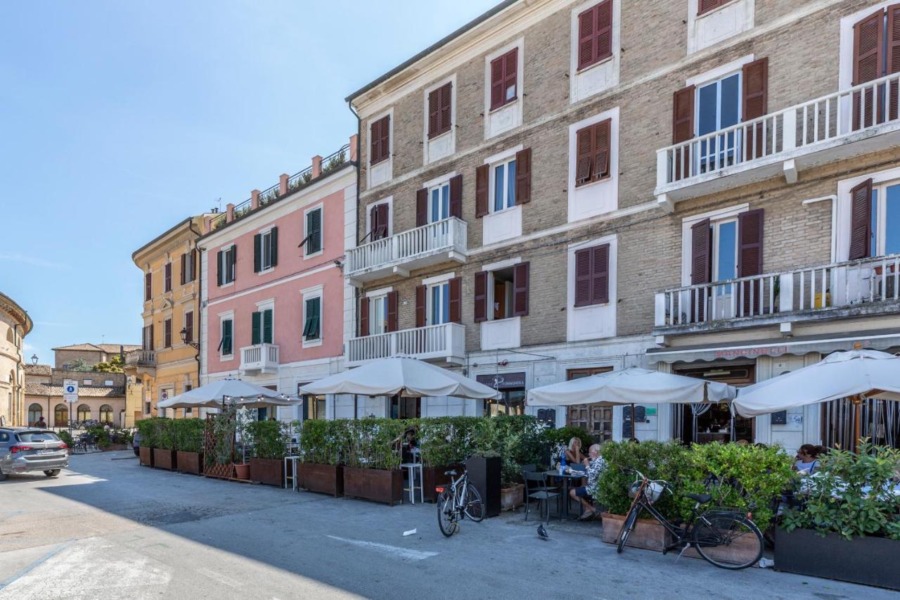 La Romantica Camere E Wellness Senigallia Exteriör bild
